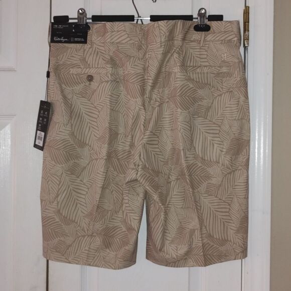 Walter Hagen Men's Perfect 11 Golf Shorts Light Khaki Leaves Sz 36 NWT - Picture 3 of 6